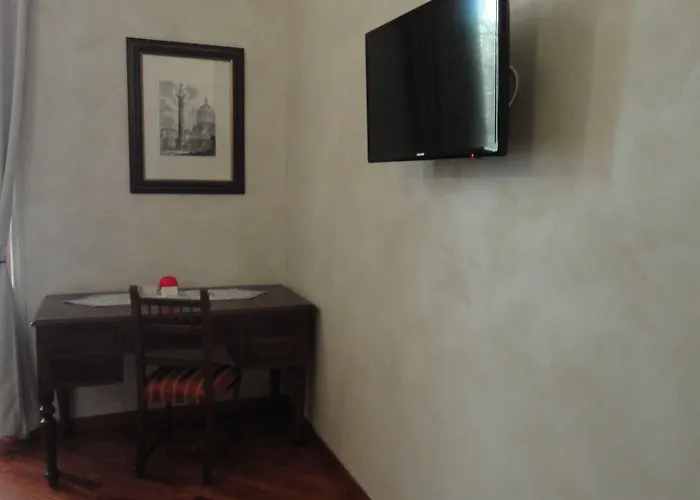 Acomodação com café da manhã  Giovine Italia 3*